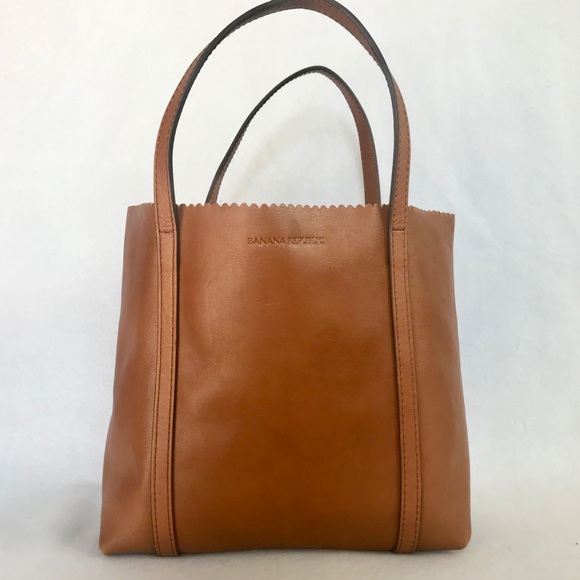 Banana Republic Handbags - Banana Republic | Super Cute MINI All Leather Bag